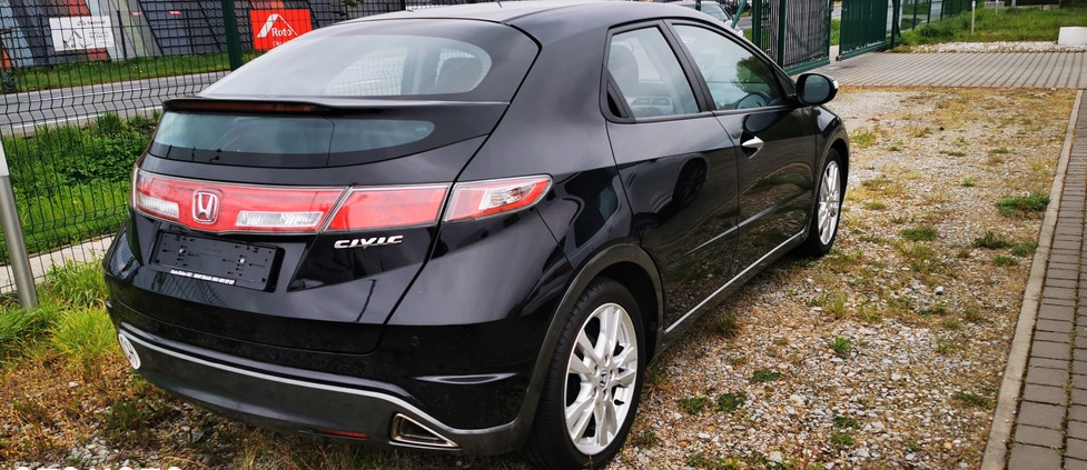 Honda Civic cena 29000 przebieg: 170000, rok produkcji 2010 z Kościan małe 172
